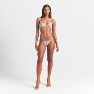 BEGEHRTE LINGERIE SCHRITTLOSER STRING-BIKINI