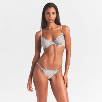BEGEHRTE LINGERIE SCHRITTLOSER STRING-BIKINI