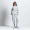 Boyfriend-Langarmshirt und weite Hose Boyfriend-Langarmshirt und weite Hose
