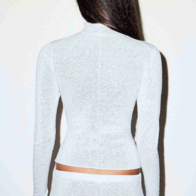 Federleichter Kaschmir-Rollkragenpullover Federleichter Kaschmir-Rollkragenpullover