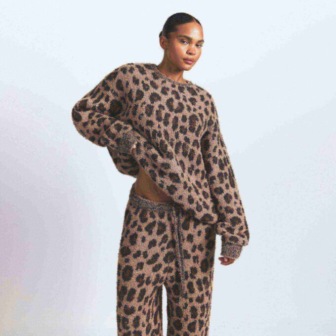 Gemütlicher Oversize-Pullover mit Rundhalsausschnitt Gemütlicher Oversize-Pullover mit Rundhalsausschnitt