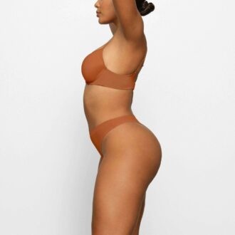 gewichtsloser demi bh 2 1 330x330 - GEWICHTSLOSER DEMI-BH