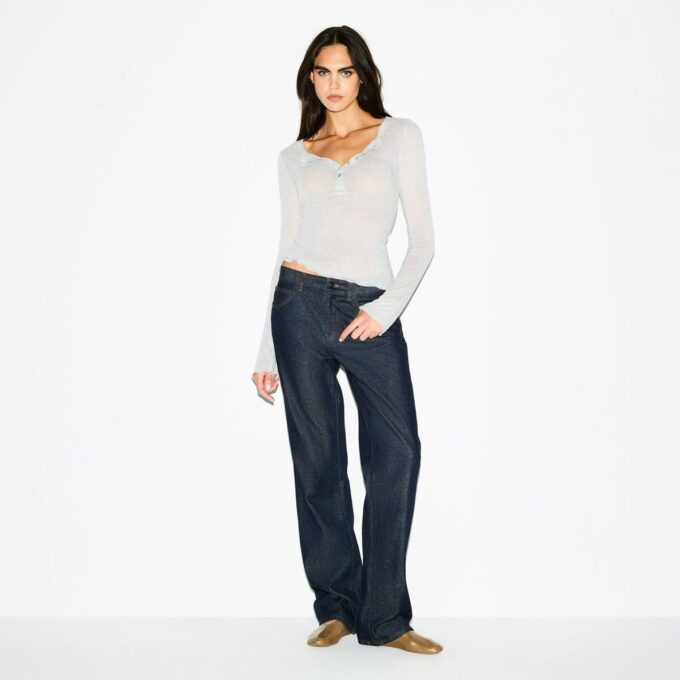 Henley-Shirt mit transparentem Rippstrick und langen Ärmeln Henley-Shirt mit transparentem Rippstrick und langen Ärmeln