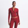 Henley- und Leggings-Set aus Baumwollrippen Henley- und Leggings-Set aus Baumwollrippen
