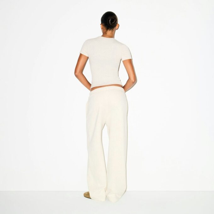 Klassische Hose mit geradem Bein aus Baumwollfleece Klassische Hose mit geradem Bein aus Baumwollfleece