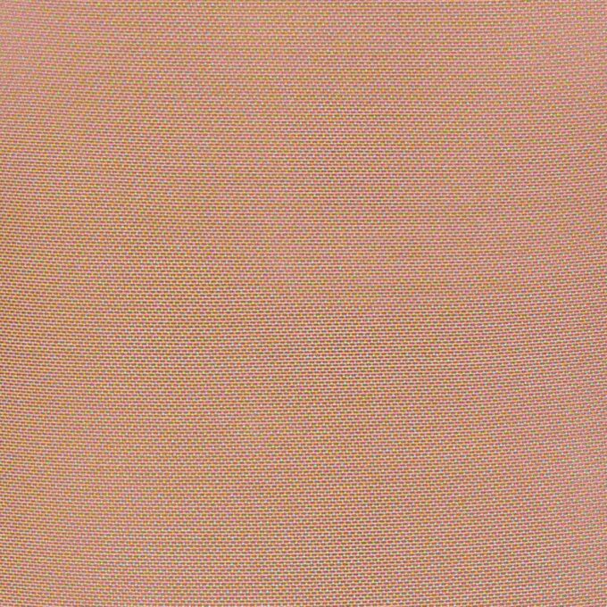 Kurzes, transparentes Kleid mit tiefem Rückenausschnitt Kurzes, transparentes Kleid mit tiefem Rückenausschnitt