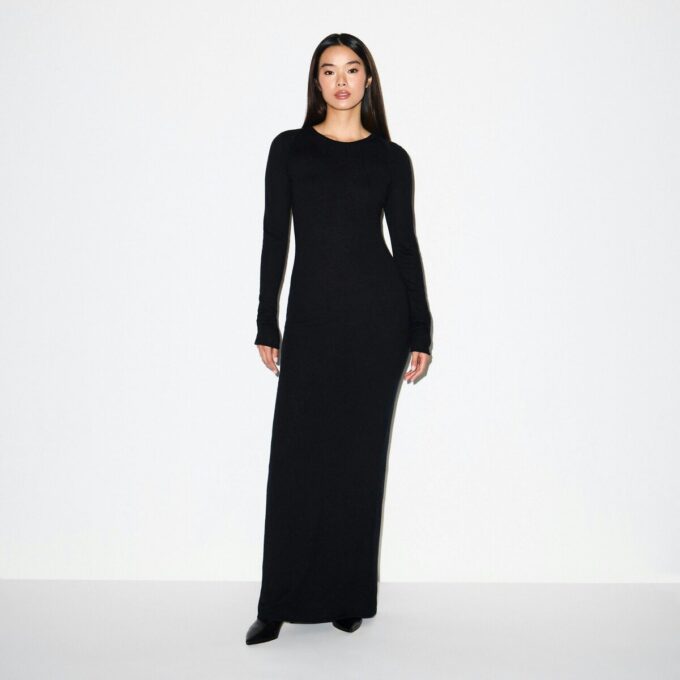 LANGES KLEID AUS FEDERLEICHTEM KASCHMIR