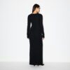 LANGES KLEID AUS FEDERLEICHTEM KASCHMIR