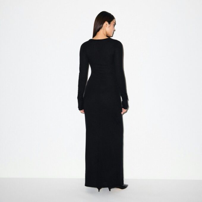 LANGES KLEID AUS FEDERLEICHTEM KASCHMIR