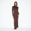 LANGES KLEID MIT ROLLKragen UND GLATTEM LAUFSCHNITT