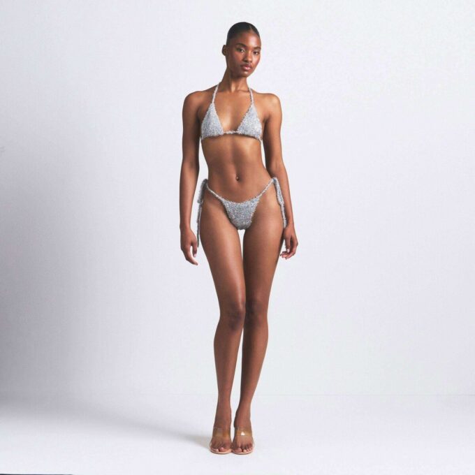 LASSEL BRALETTE UND STRING-SET LASSEL BRALETTE UND STRING-SET