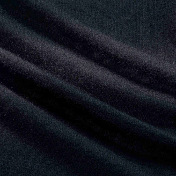 Federleichte Kaschmir-Strickjacke Federleichte Kaschmir-Strickjacke