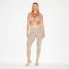 Milchfarbene, transparente Leggings mit Fuß Milchfarbene, transparente Leggings mit Fuß