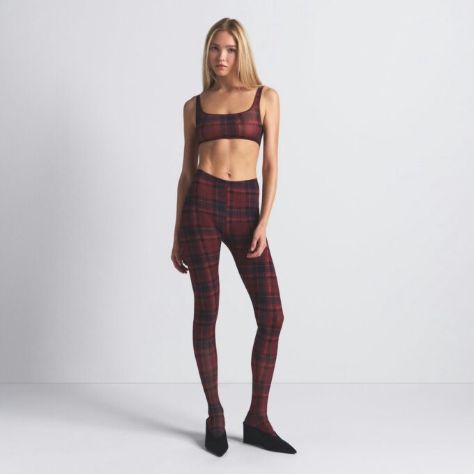 Milchfarbene, transparente Leggings mit Fuß Milchfarbene, transparente Leggings mit Fuß