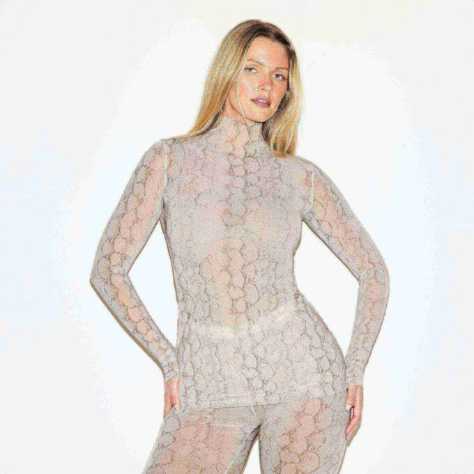Milchig-transparente Tunika Milchig-transparente Tunika