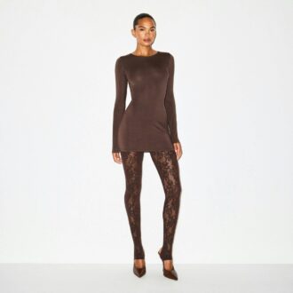 minikleid mit glatten lagen und rundhalsausschnitt 1 1 330x330 - MINIKLEID MIT GLATTEN LAGEN UND RUNDHALSAUSSCHNITT