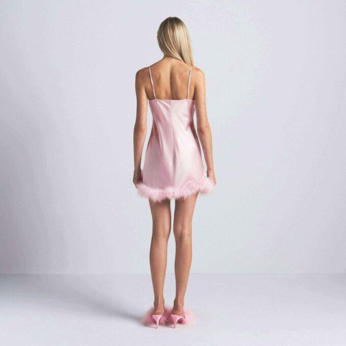 MINIKLEID MIT SEIDENFEDERBESETZUNG