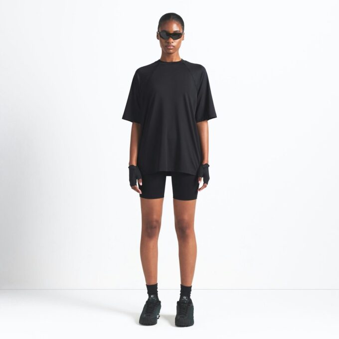 NikeSKIMS AIRY OVERSIZED T-SHIRT NikeSKIMS AIRY OVERSIZED T-SHIRT