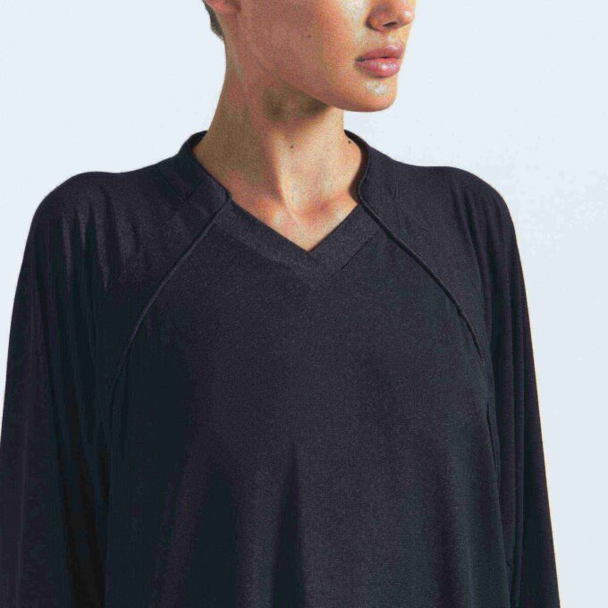 NikeSKIMS AIRY V-NECK OVERSIZED LANGARM-TOP NikeSKIMS AIRY V-NECK OVERSIZED LANGARM-TOP