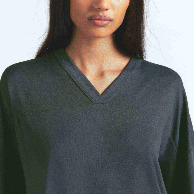 NikeSKIMS AIRY V-NECK OVERSIZED TOP NikeSKIMS AIRY V-NECK OVERSIZED TOP