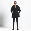 NikeSKIMS GEWEBTER NYLON-WICKELMANTEL NikeSKIMS GEWEBTER NYLON-WICKELMANTEL