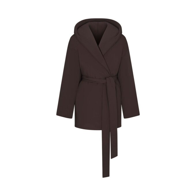 NikeSKIMS GEWEBTER NYLON-WICKELMANTEL NikeSKIMS GEWEBTER NYLON-WICKELMANTEL