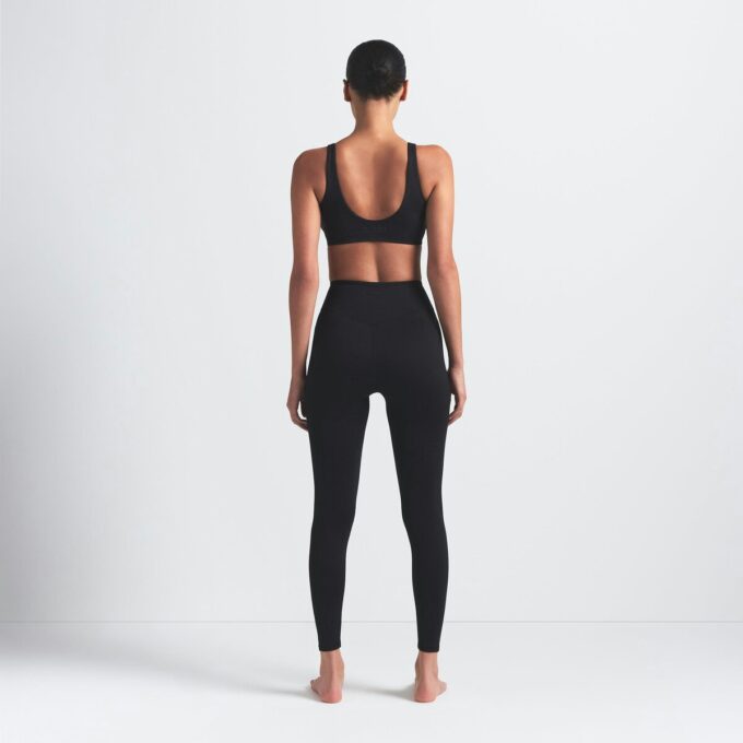 NikeSKIMS MATTE 26″ LEGGING NikeSKIMS MATTE 26″ LEGGING