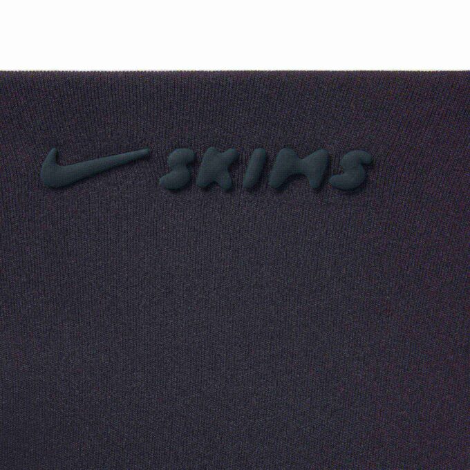 NikeSKIMS MATTE CAMI-BRA-TOP NikeSKIMS MATTE CAMI-BRA-TOP