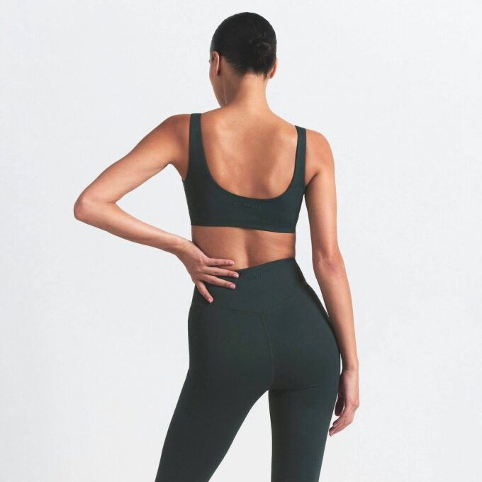NikeSKIMS MATTE CUOP NECK BH NikeSKIMS MATTE CUOP NECK BH