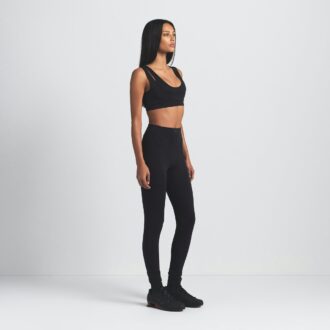 NikeSKIMS MATTE DOPPELTRÄGER-SCHNITTEN-BH