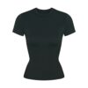NikeSKIMS MATTE GEFÜTTERTES BABY-TEE NikeSKIMS MATTE GEFÜTTERTES BABY-TEE