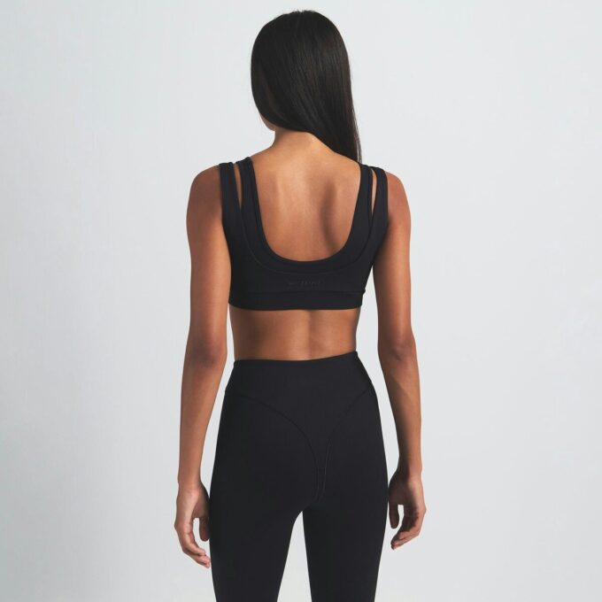 NikeSKIMS MATTE V-LINE 26″ LEGGING NikeSKIMS MATTE V-LINE 26″ LEGGING