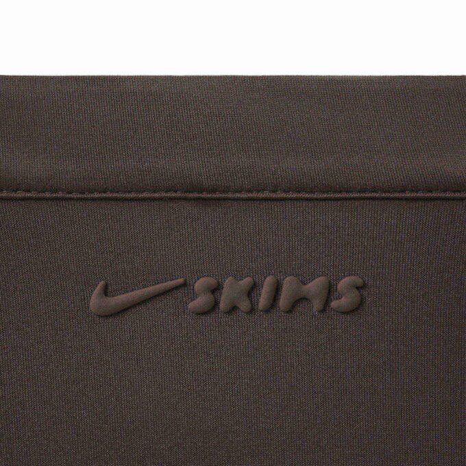 NikeSKIMS SHINE TRIANGLE BH NikeSKIMS SHINE TRIANGLE BH