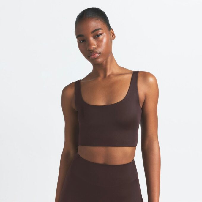 NikeSKIMS SHINE SCOOP NECK BRA TOP NikeSKIMS SHINE SCOOP NECK BRA TOP