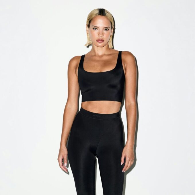 NikeSKIMS SHINE SCOOP NECK BRA TOP NikeSKIMS SHINE SCOOP NECK BRA TOP