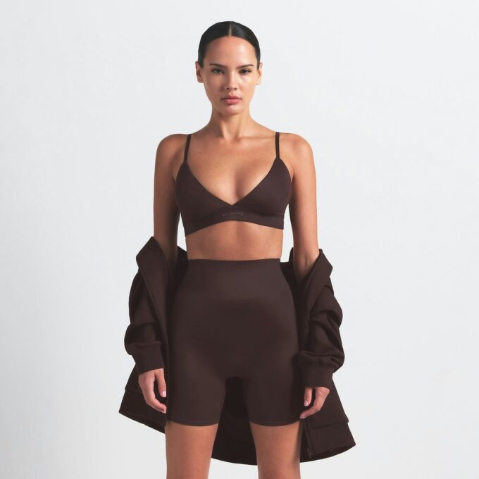 NikeSKIMS SHINE TRIANGLE BH NikeSKIMS SHINE TRIANGLE BH