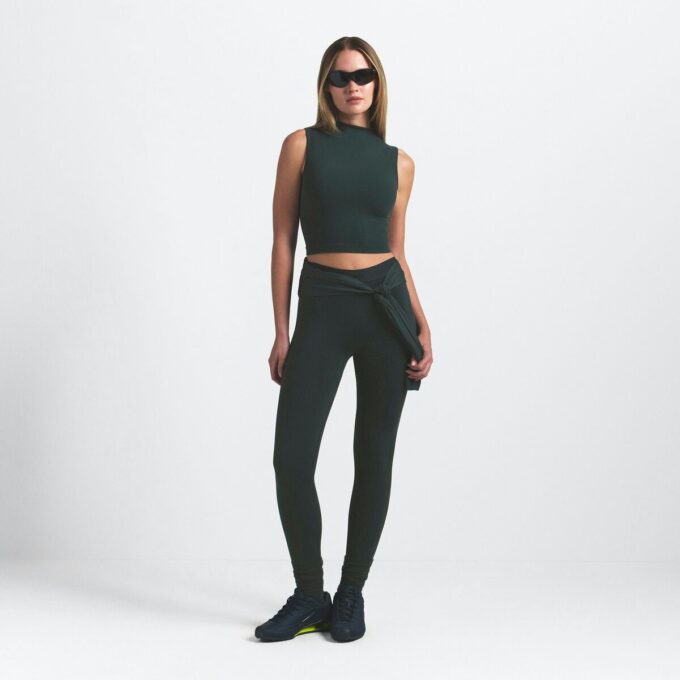 NikeSKIMS VINTAGE NAHTLOSES BH-TOP MIT STOCKAUSSCHNITT NikeSKIMS VINTAGE NAHTLOSES BH-TOP MIT STOCKAUSSCHNITT