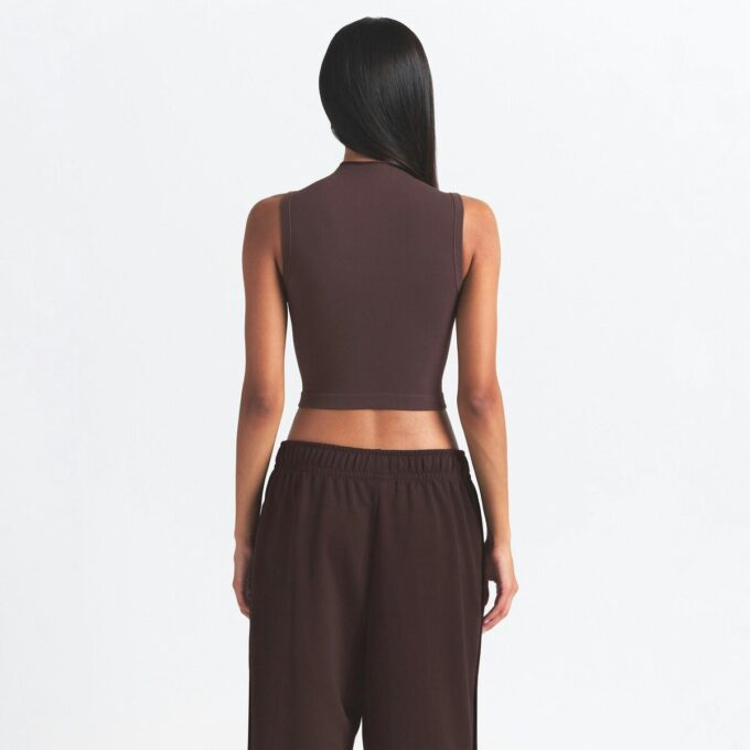 NikeSKIMS VINTAGE NAHTLOSES BH-TOP MIT STOCKAUSSCHNITT NikeSKIMS VINTAGE NAHTLOSES BH-TOP MIT STOCKAUSSCHNITT