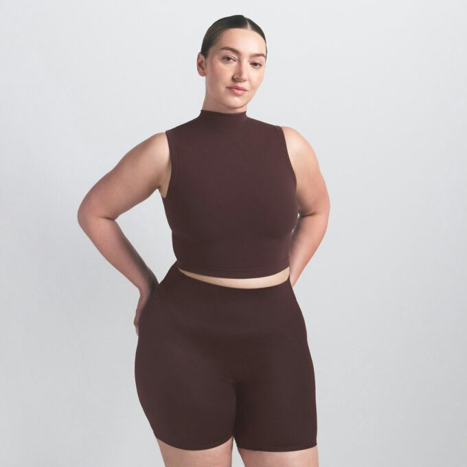 NikeSKIMS VINTAGE NAHTLOSES BH-TOP MIT STOCKAUSSCHNITT NikeSKIMS VINTAGE NAHTLOSES BH-TOP MIT STOCKAUSSCHNITT