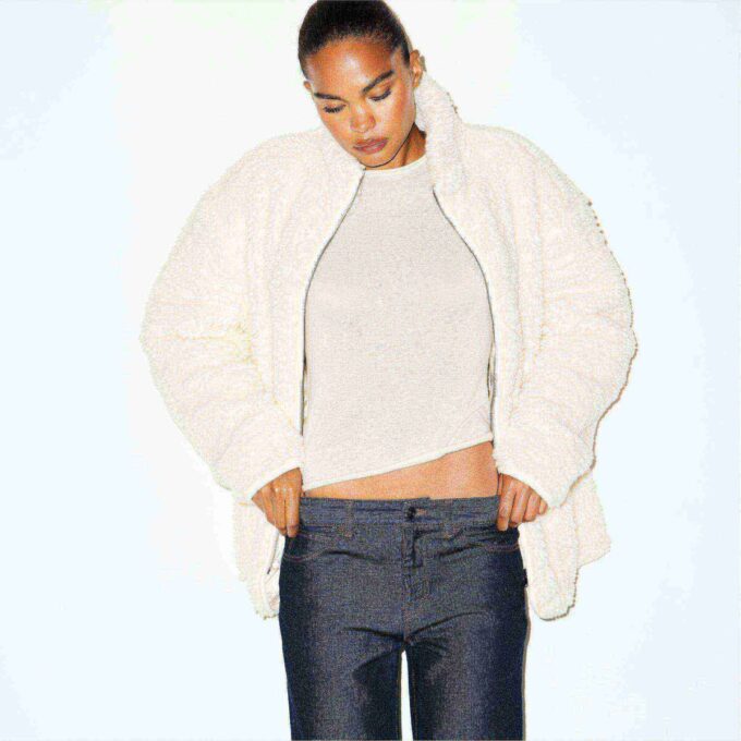 Oversize-Jacke aus Kunstpelz mit Stehkragen Oversize-Jacke aus Kunstpelz mit Stehkragen