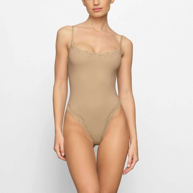 PASST JEDER – CANALYSE-SPITZEN-CAMI-Body