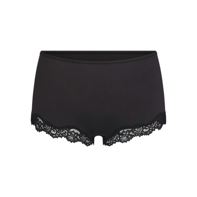 PASST JEMANDEM – SPITZEN-BOY-SHORT