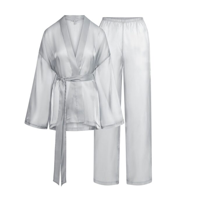 Schlafset mit flüssigem Organza-Wickel Schlafset mit flüssigem Organza-Wickel