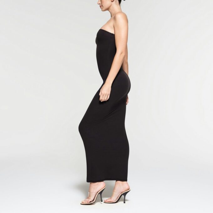 Schlauchkleid, passend für jede Figur Schlauchkleid, passend für jede Figur