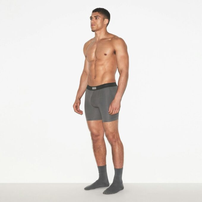SKIMS Baumwoll-Boxershorts für Herren, 5 Zoll, 3er-Pack SKIMS Baumwoll-Boxershorts für Herren, 5 Zoll, 3er-Pack