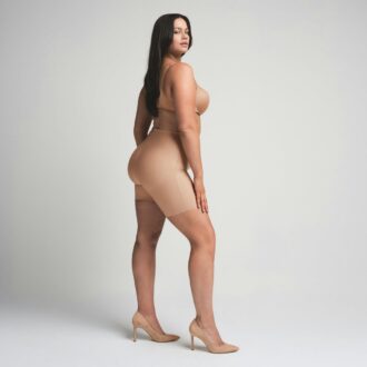 SKIMS BODY BACKENFORMENDE GEPOLSTERTE SHOTTE SKIMS BODY BACKENFORMENDE GEPOLSTERTE SHOTTE