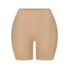 SKIMS BODY POTT AND HIP ENHANCEING MID TOBGH SHORT SKIMS BODY POTT AND HIP ENHANCEING MID TOBGH SHORT