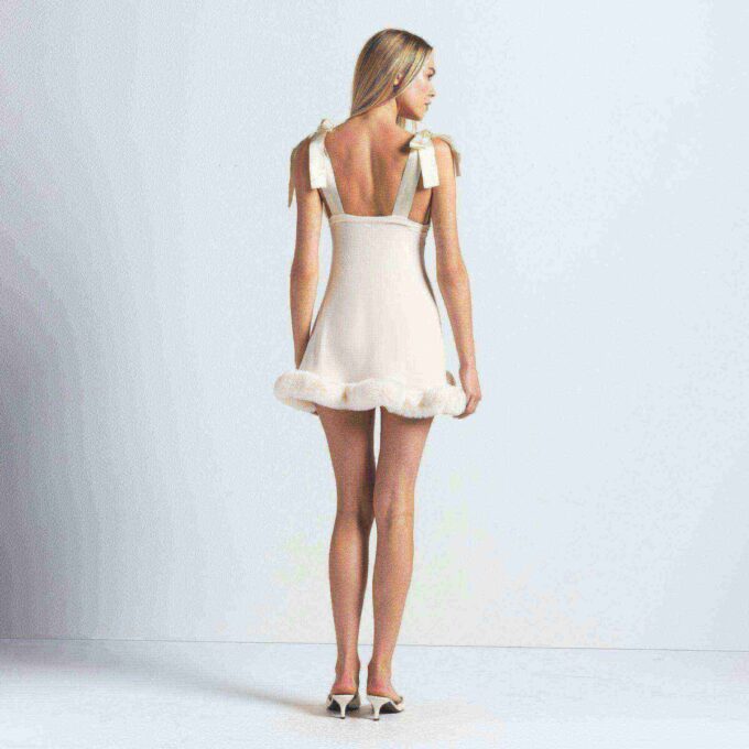 SKIMS CLOUD MINIKLEID SKIMS CLOUD MINIKLEID