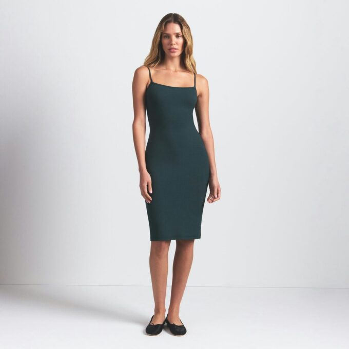 SOFT LOUNGE MIDI SLIP KLEID