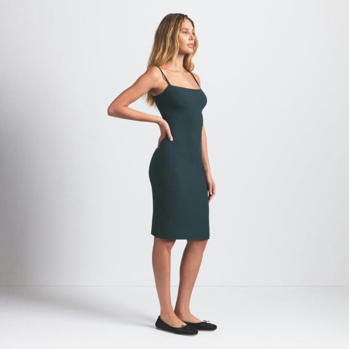 SOFT LOUNGE MIDI SLIP KLEID